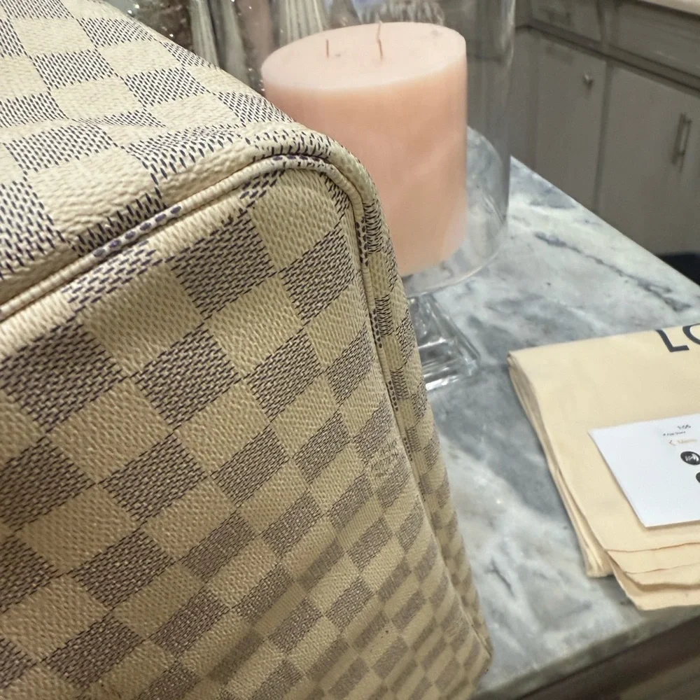 Louis Vuitton Never-Full GM. 2021 Damier Azure purchased via Poshmark. - Picture 6 of 14